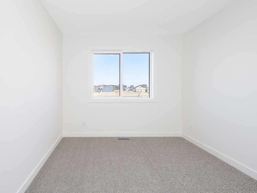 187 Legacy Glen Parade SE