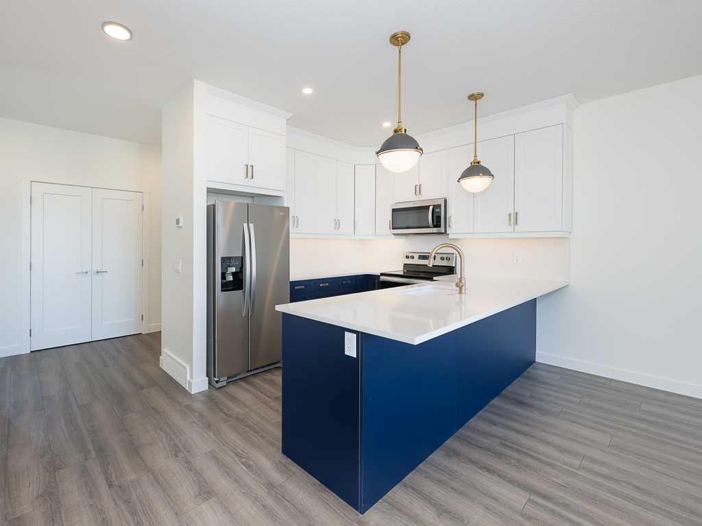 187 Legacy Glen Parade SE