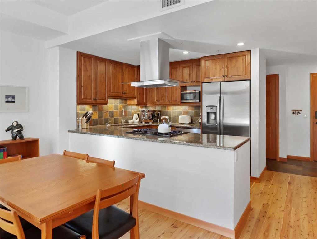 505 Spring Creek Drive, #304