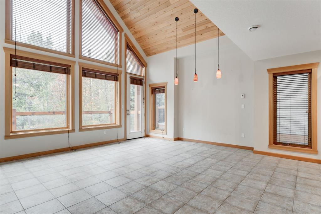 623 River Road