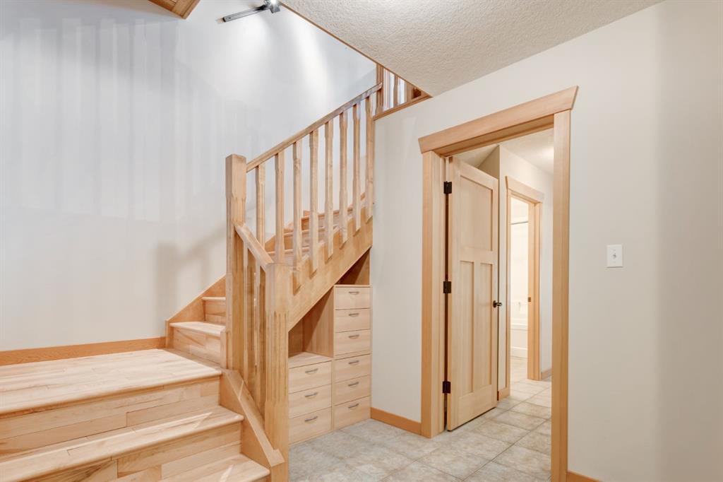 623 River Road