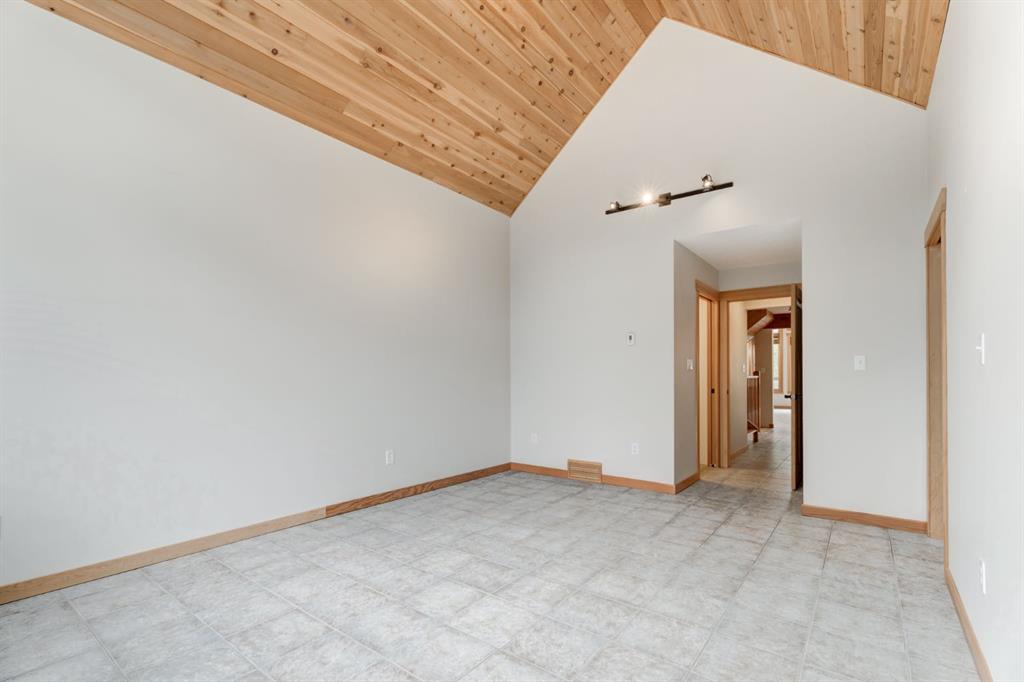 623 River Road