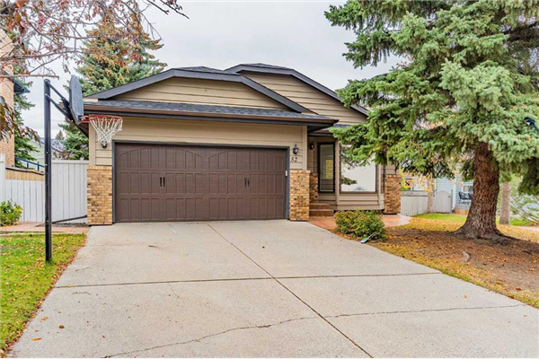 52 stradbrooke Way SW, Calgary