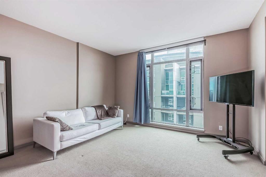 210 15 Avenue SE, #2302