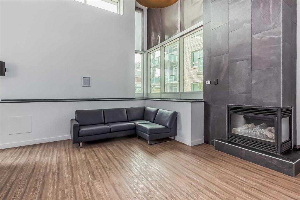 1410 1 Street SE, #403