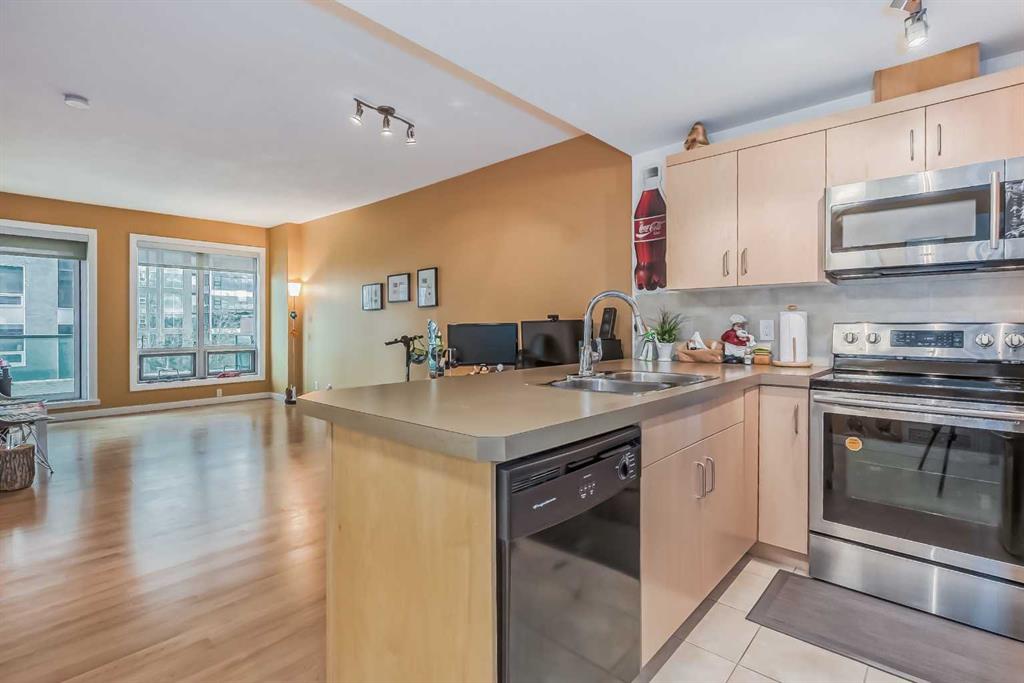 1410 1 Street SE, #403