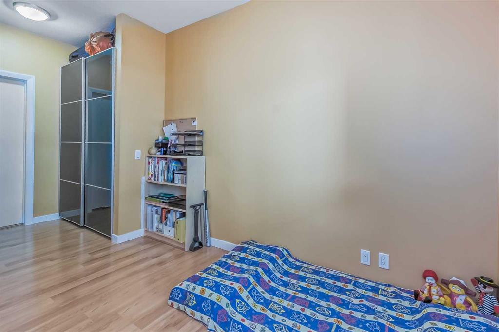 1410 1 Street SE, #403