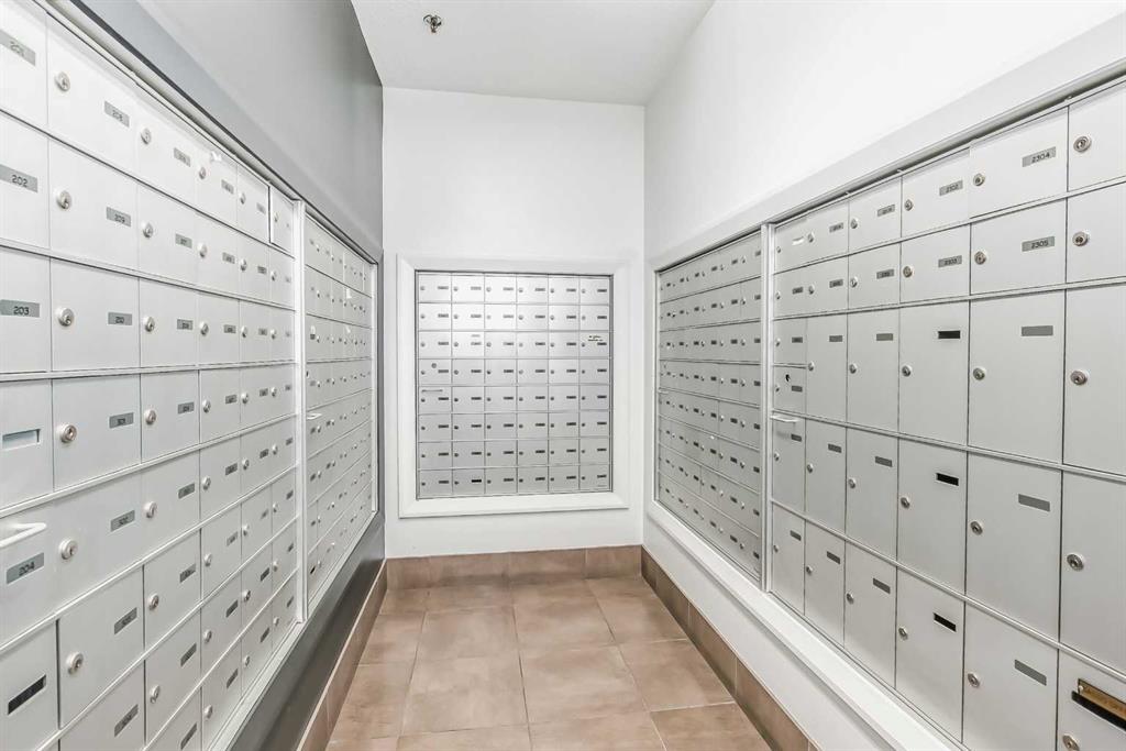 1410 1 Street SE, #403