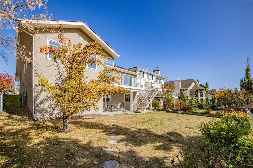 18 West Mitford Crescent