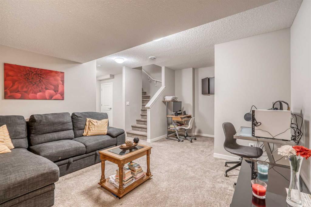 16 Willow Crescent