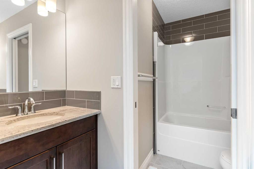 148 Marquis View SE