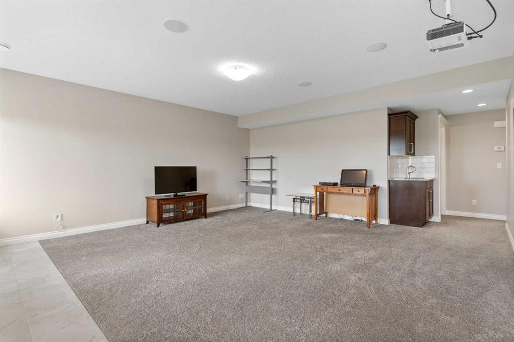 148 Marquis View SE