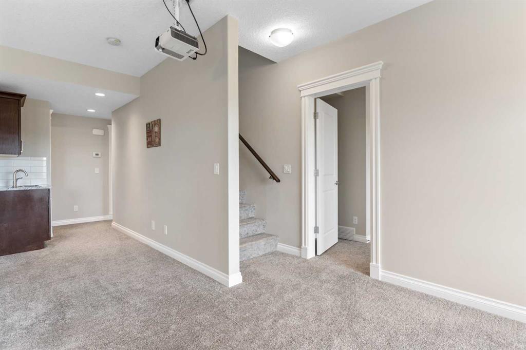 148 Marquis View SE