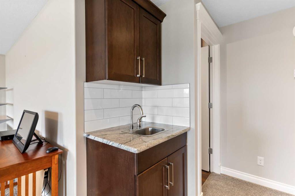 148 Marquis View SE