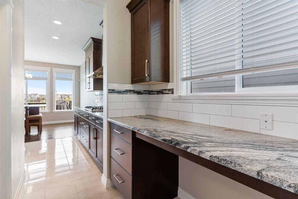 148 Marquis View SE