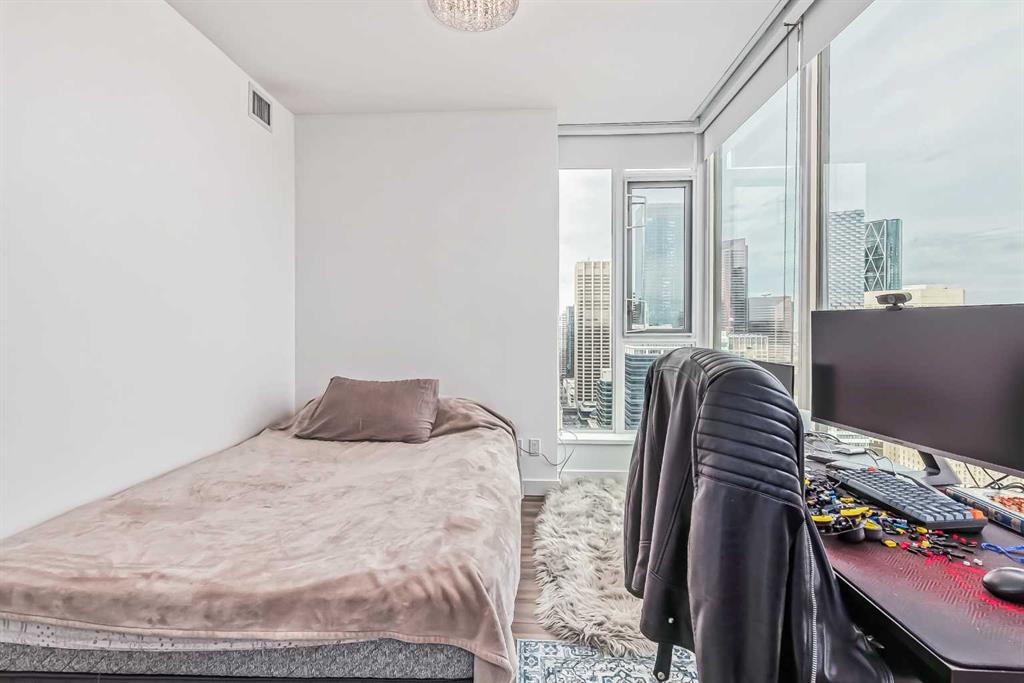 310 12 Avenue SW, #3205