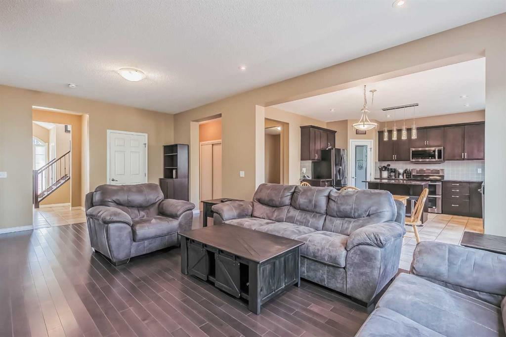 310 Windridge View SW