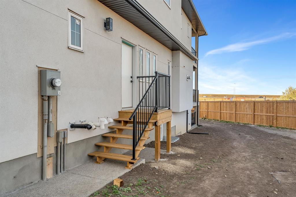159 saddle lake Terrace NE