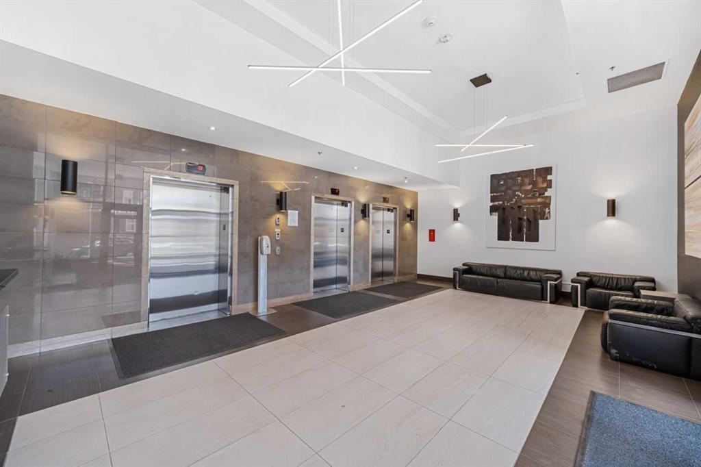 210 15 Avenue SE, #203
