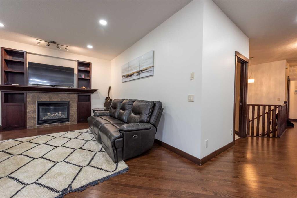 157 Williamstown Green NW