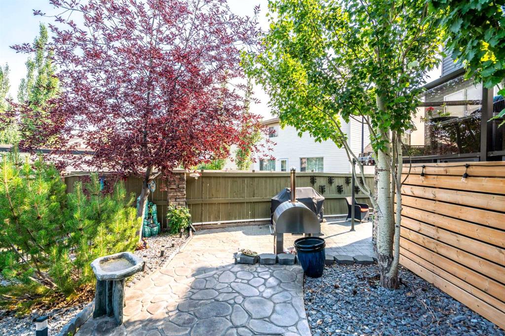 546 Panamount Boulevard NW