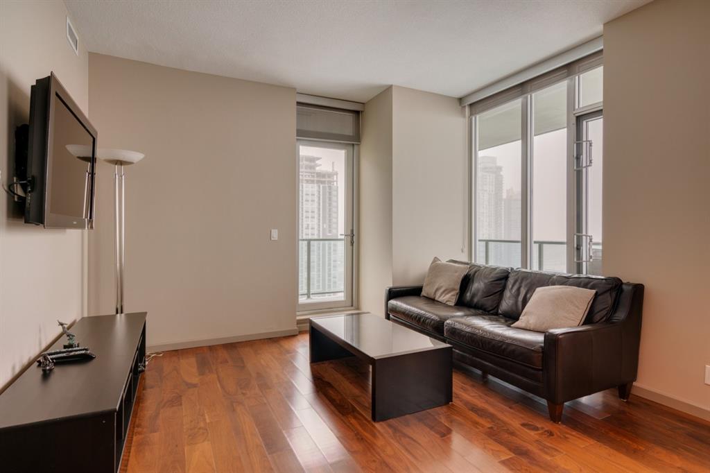 210 15 Avenue SE, #2105