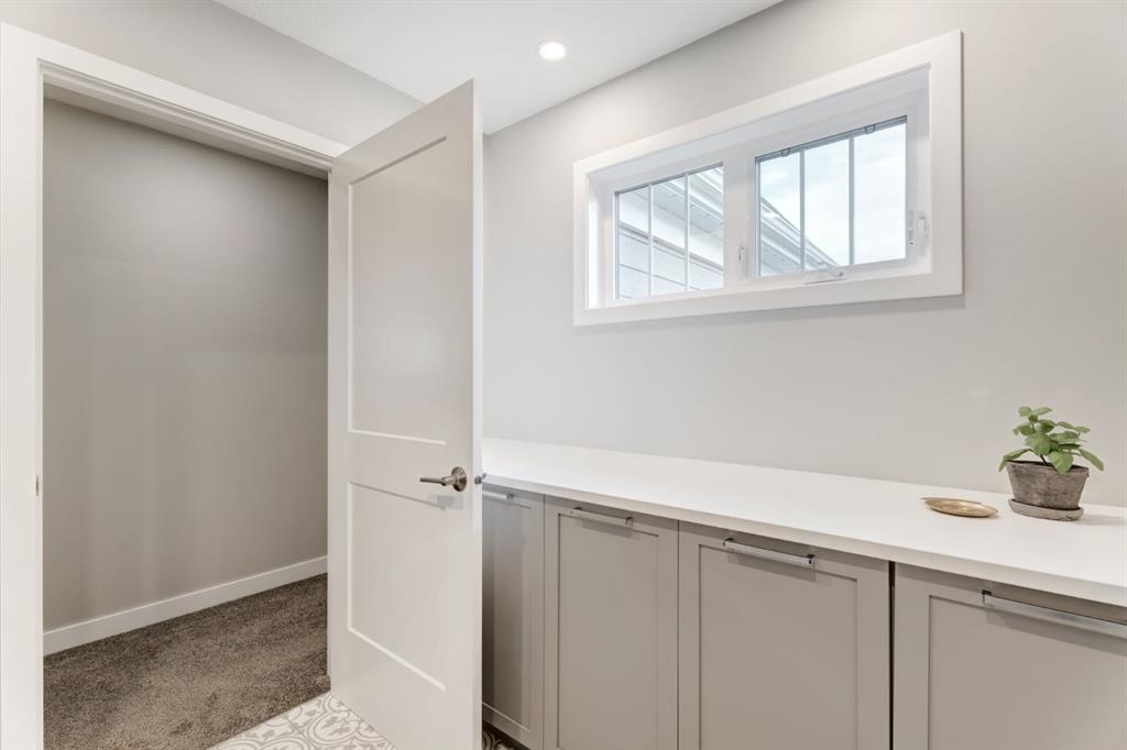 209 Riviera View