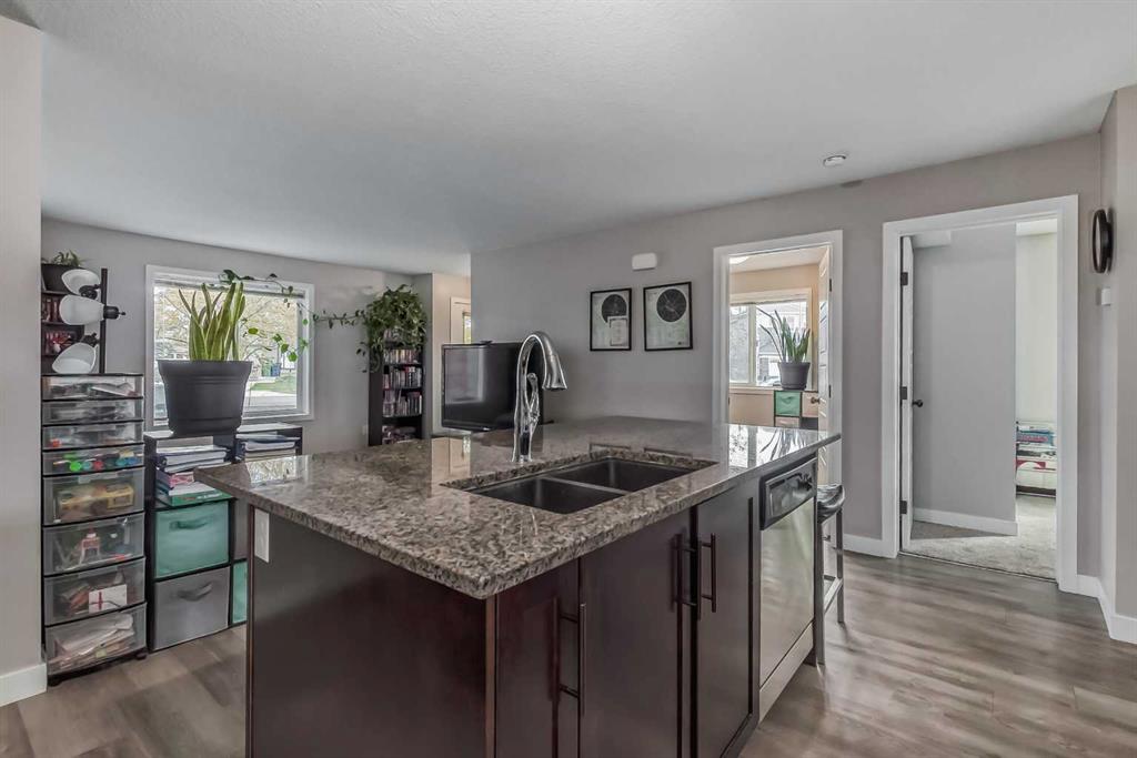 2781 Chinook Winds Drive SW, #1105