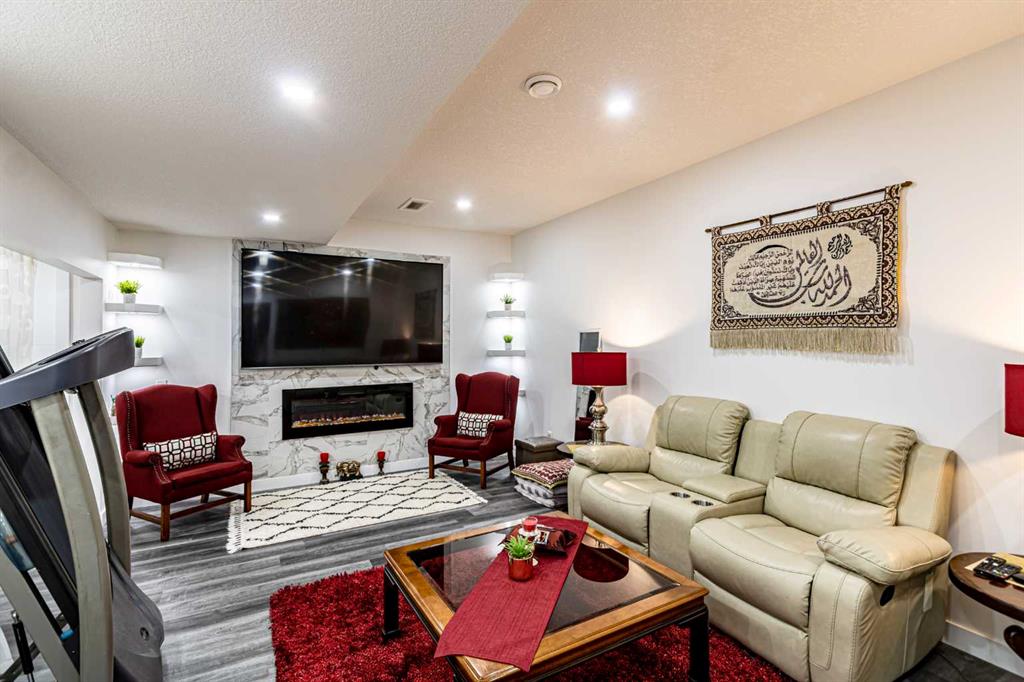 981 Mahogany Boulevard SE