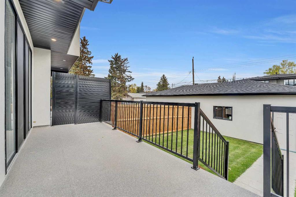 3704 42 Street SW