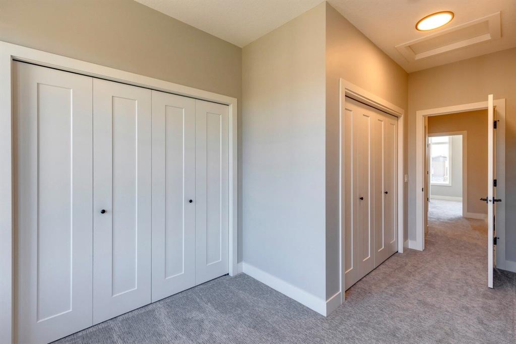 61 Royal Elm Green NW
