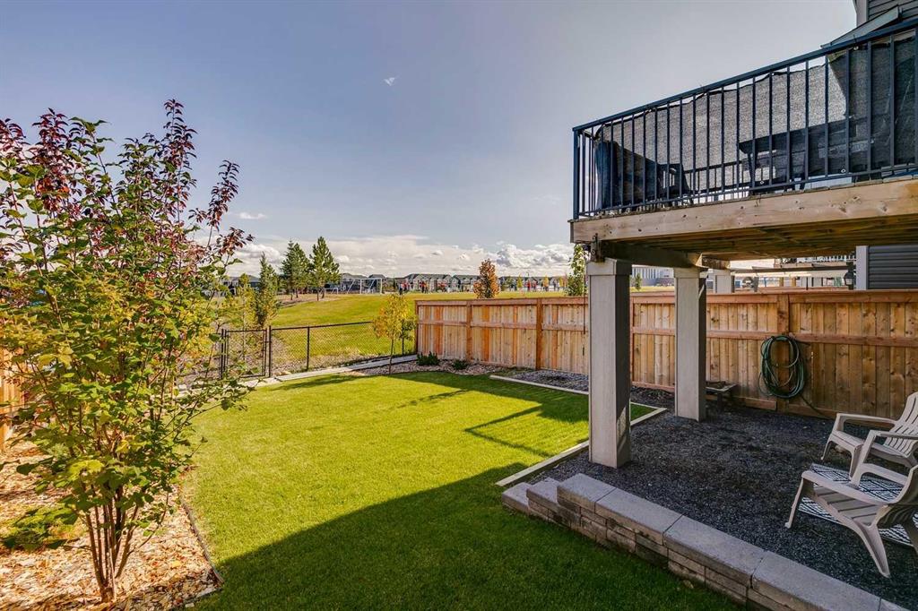 43 Emberside Garden
