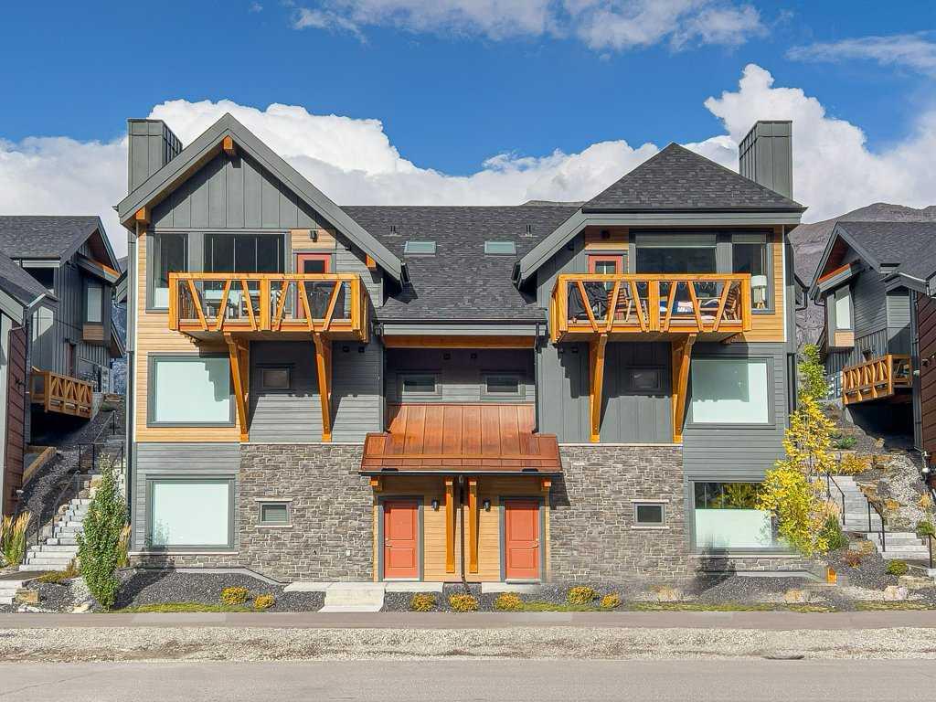 1200 Three Sisters Parkway Parkway SE, #201E
