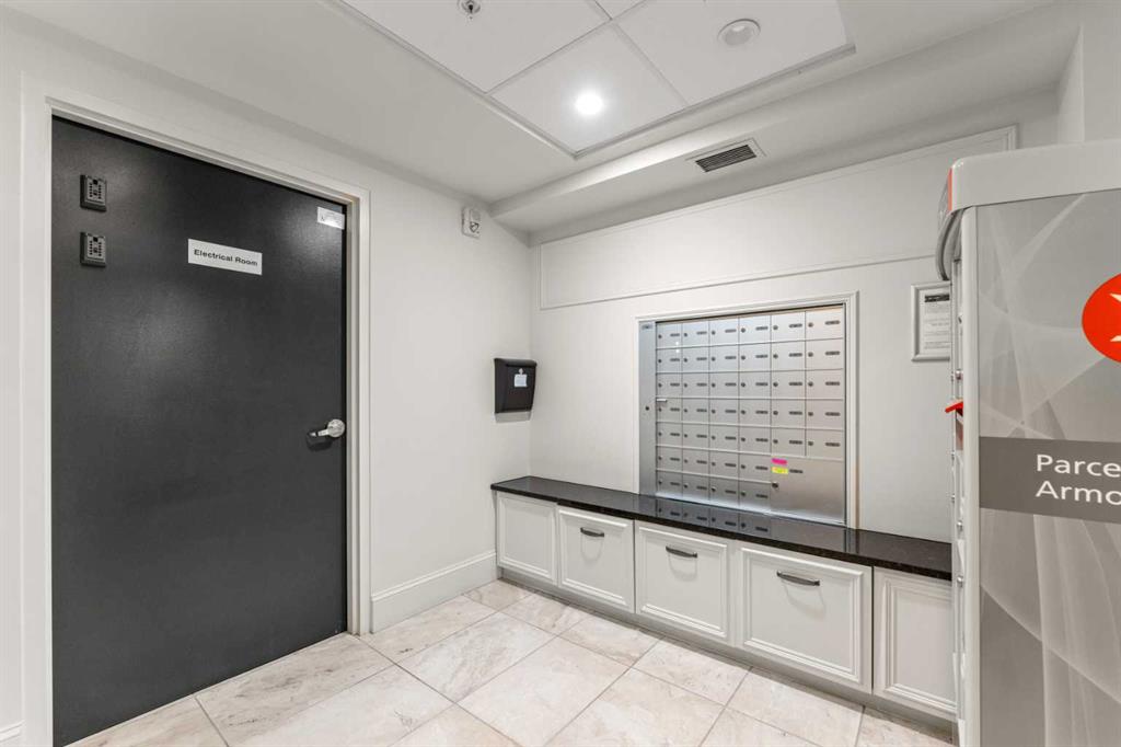 221 Quarry Way SE, #202