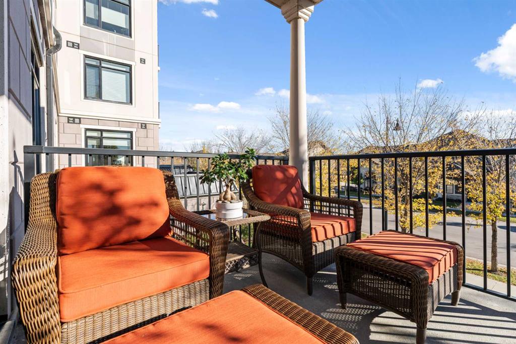 221 Quarry Way SE, #202