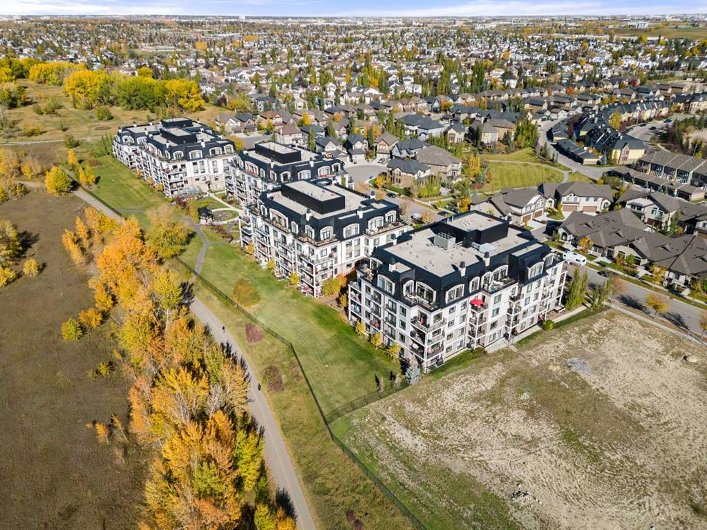 221 Quarry Way SE, #202