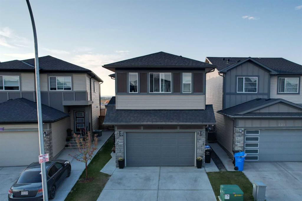 235 Savanna Way NE