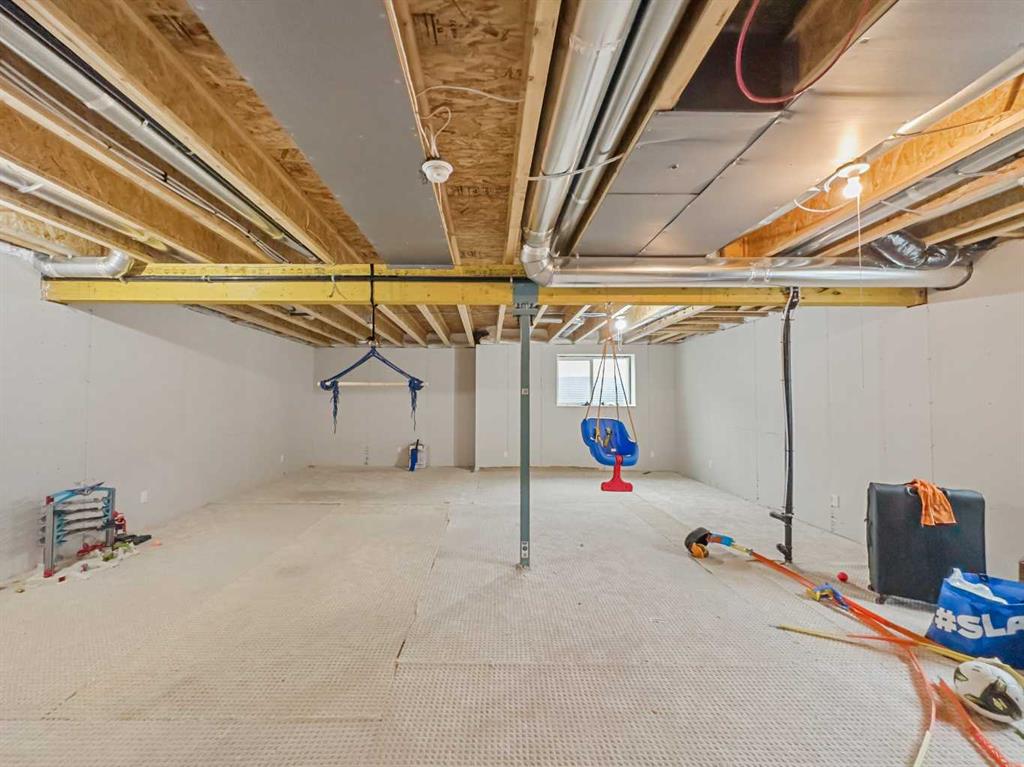 725 Bayview Cape SW