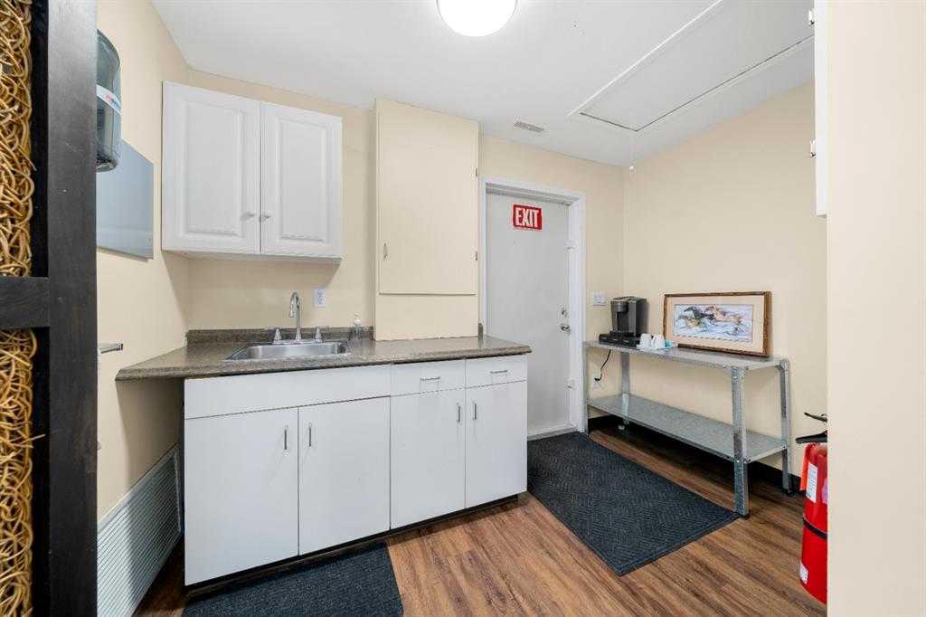 70 Railway Street E, #5