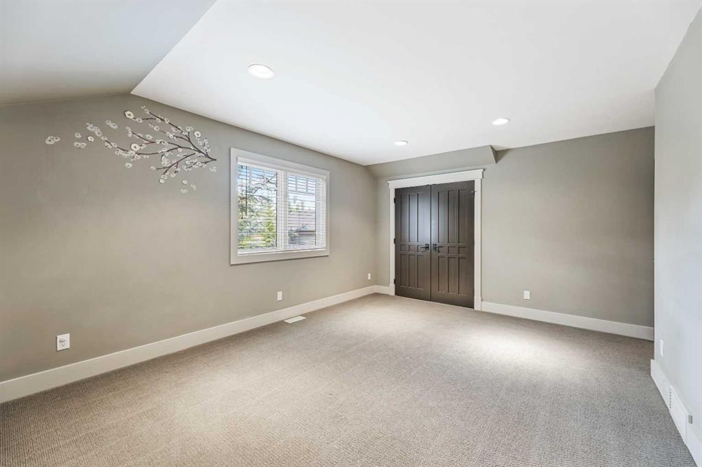 34 Spring Valley Place SW