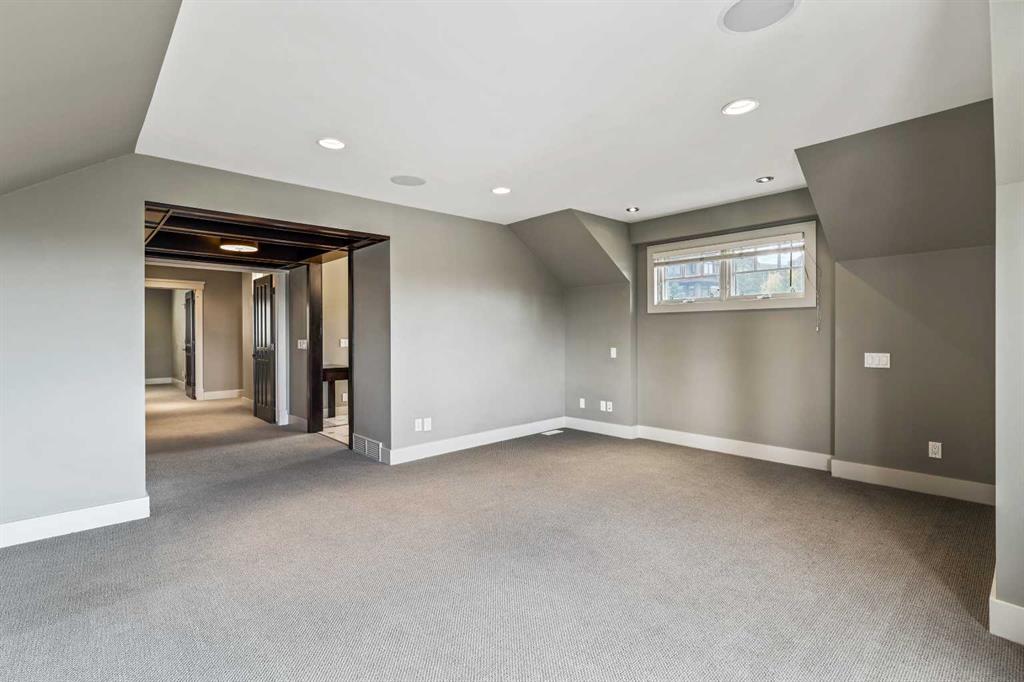 34 Spring Valley Place SW