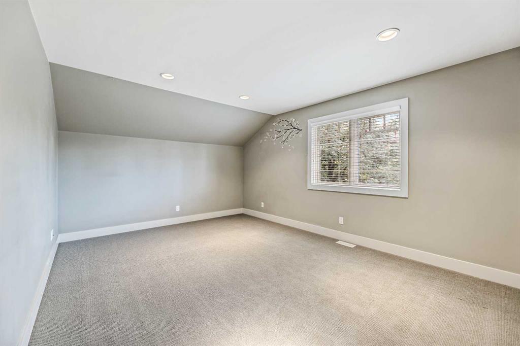 34 Spring Valley Place SW