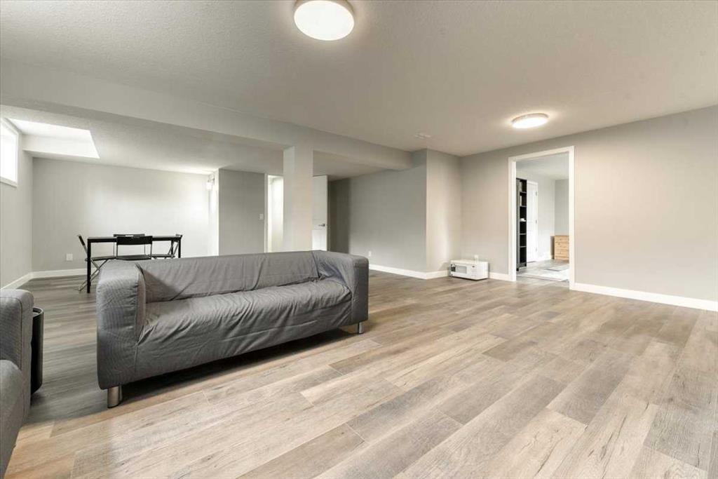 329 Viewpointe Terrace