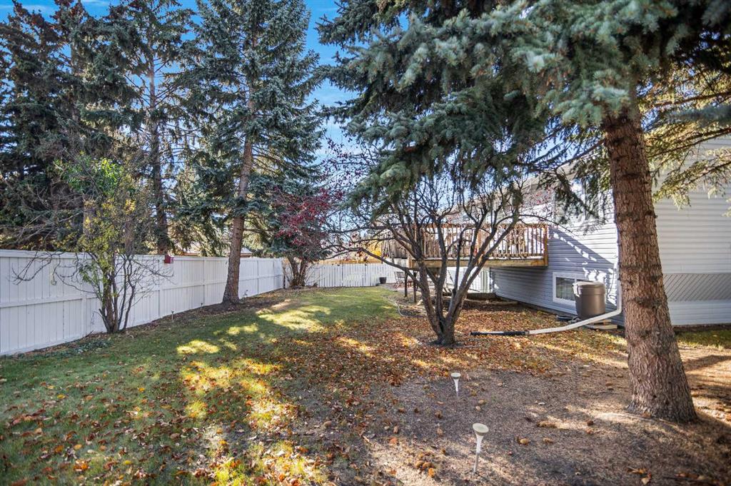 4943 Vantage Crescent NW