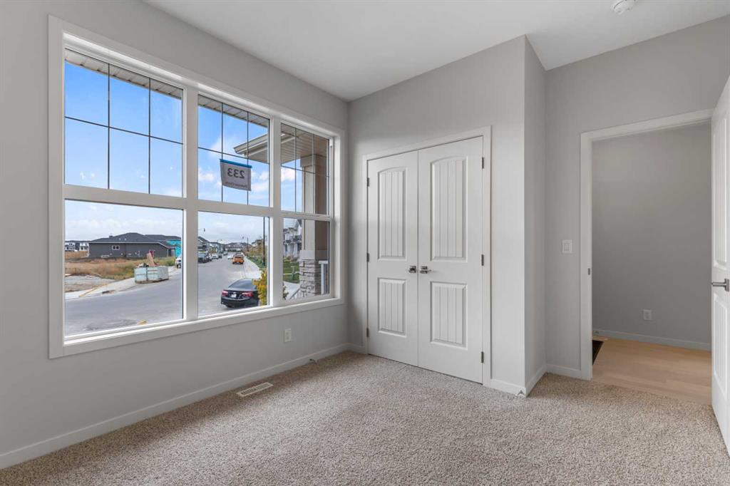 233 Dawson Circle