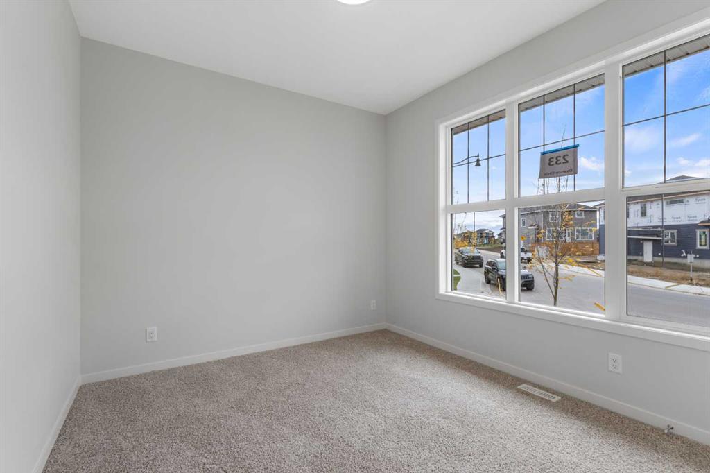 233 Dawson Circle