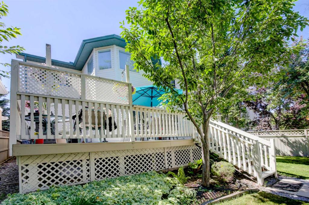 38 Douglasdale Point SE