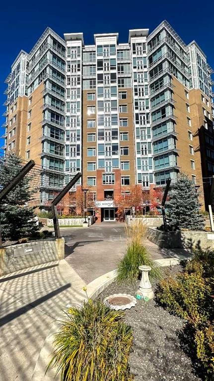16 Varsity Estates Circle NW, #1002
