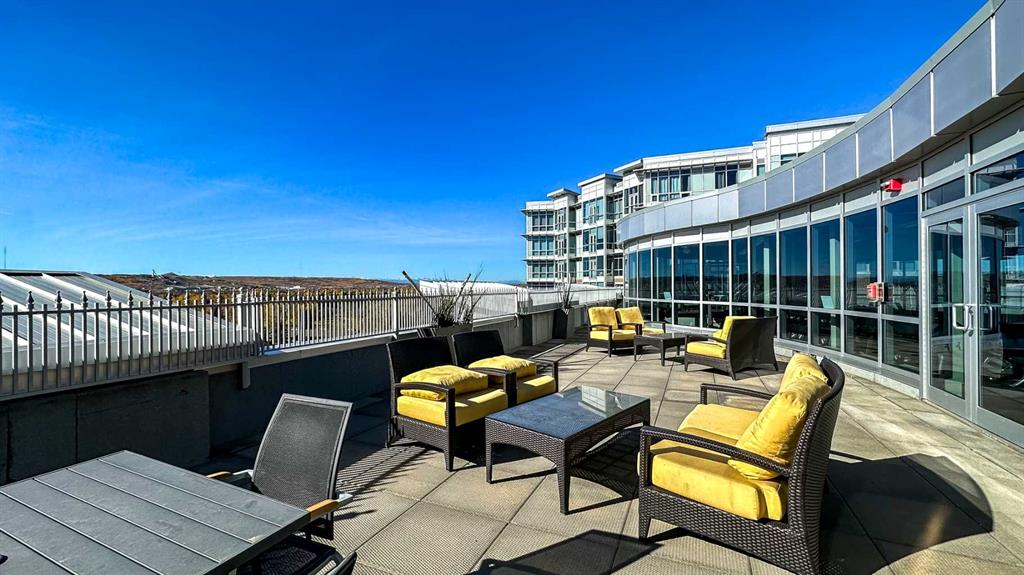16 Varsity Estates Circle NW, #1002