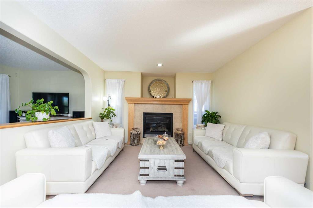 258 PRESTWICK Close